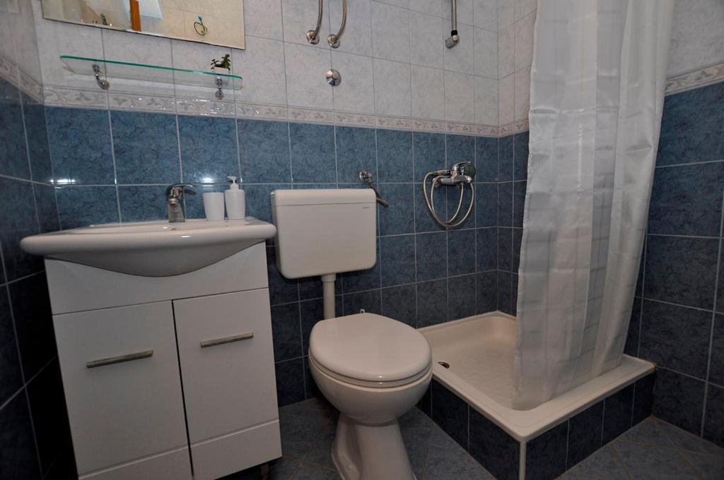 Apartmani More 드레베니크 외부 사진